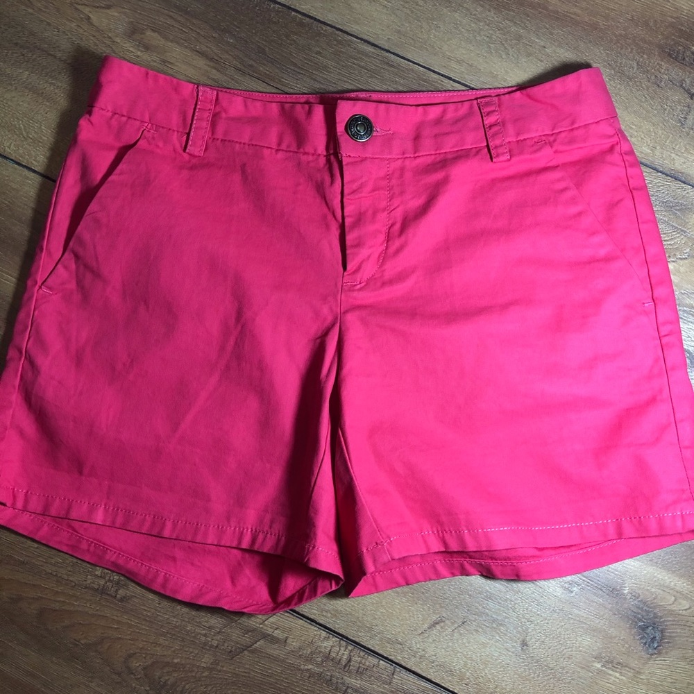 Ladies Gap Aubrey shorts